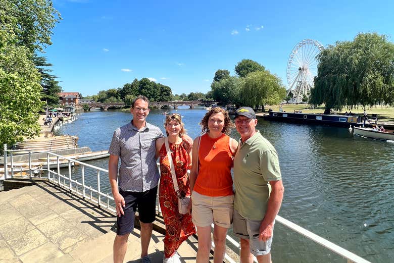 Stroll along the canal