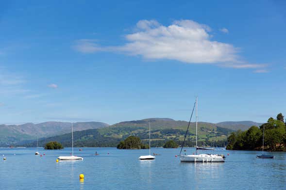 Windermere Boat Rental with Skipper