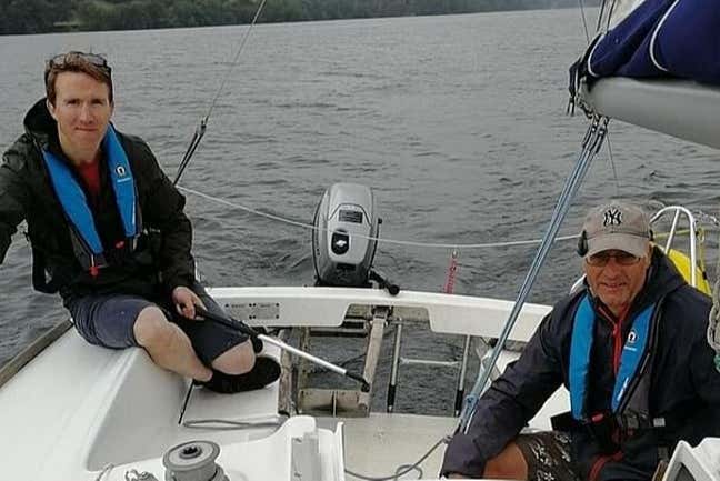 Una foto a bordo della barca sul  lago Windermere