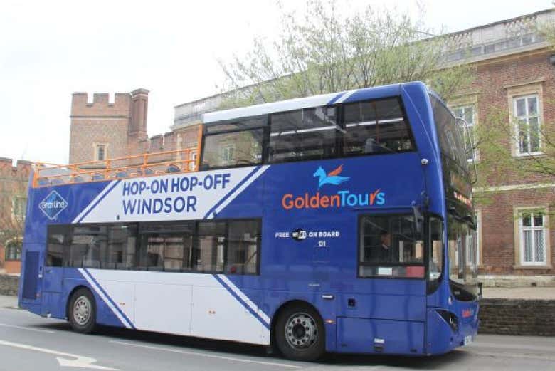 Percorrendo Windsor de ônibus turístico