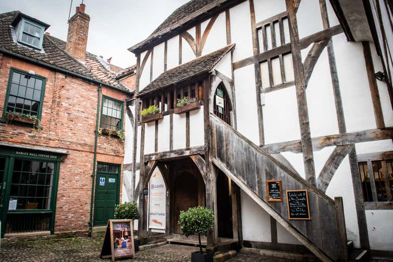 Admire charming buildings