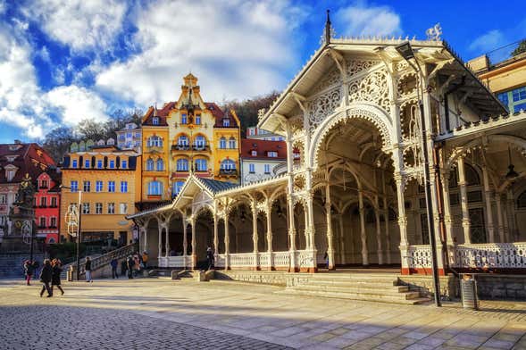 Tour privado por Karlovy Vary con guía en español