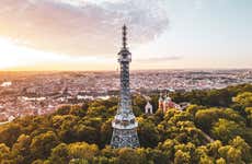 Entradas para la Torre de Petřín y el Laberinto de Espejos
