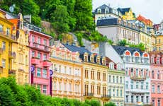 Excursão a Karlovy Vary com ingresso do funicular e da torre Diana