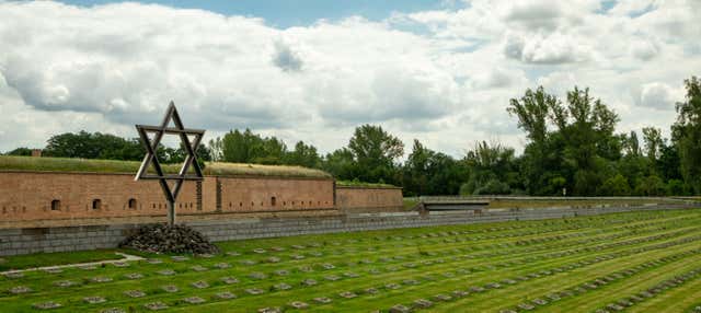 Excursión al Campo de Concentración Terezín