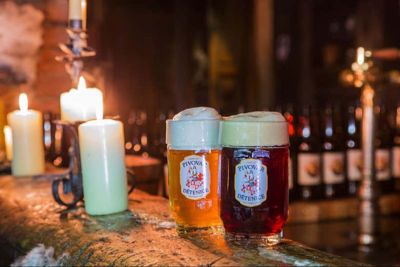 Try a traditional light or dark beer during the show