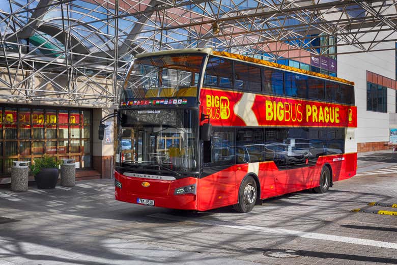 El autobús turístico de Praga