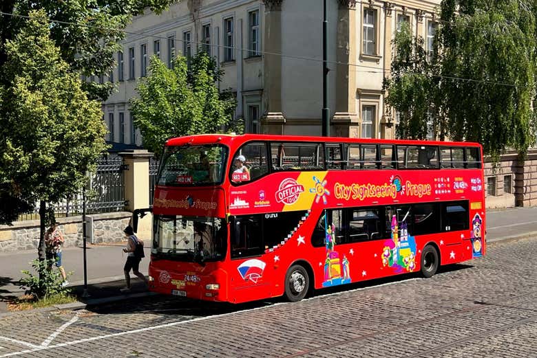 El autobús de dos pisos de Praga City Sightseeing