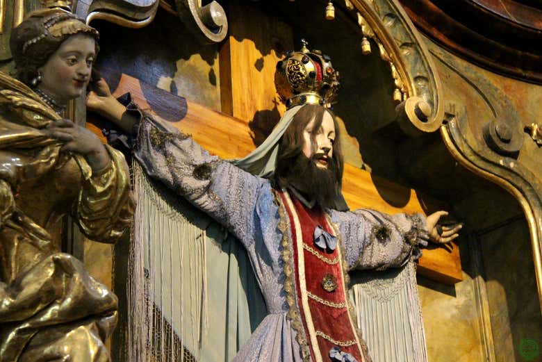 All'interno della Cappella della Madonna Addolorata