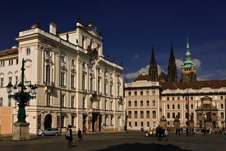 Le château de Prague vue depuis l'extérieur