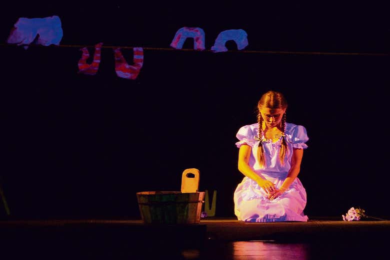 Spettacolo di Teatro Nero