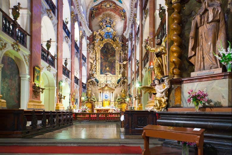 Interno della basilica