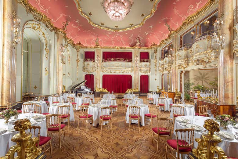 Interior do Grand Hotel Bohemia