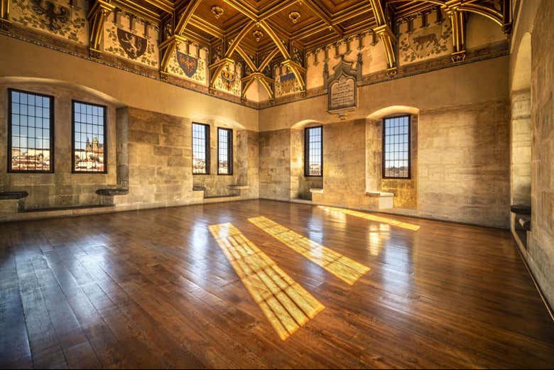 Interior de la Torre del Puente de la Ciudad Vieja en Praga