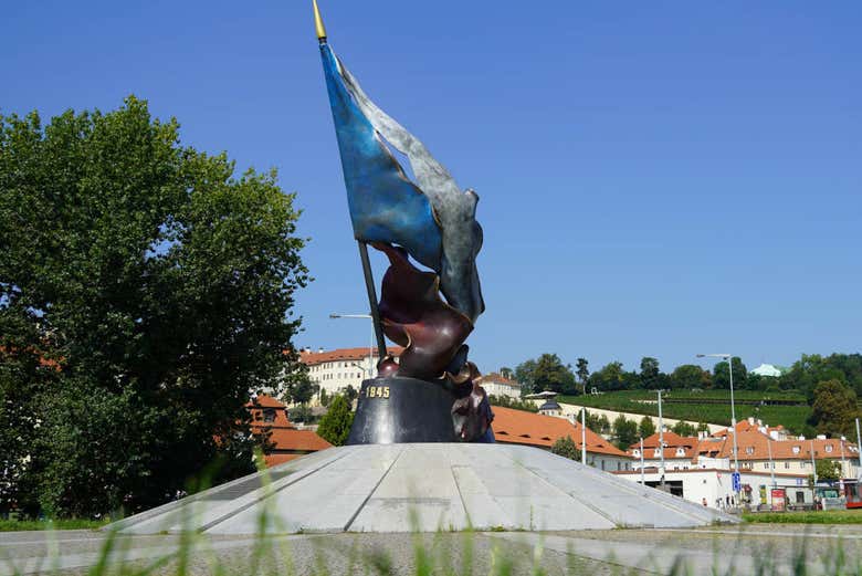Memorial to Second Resistance