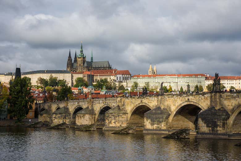 Ponte di Carlo e Palazzo di Lobkowicz