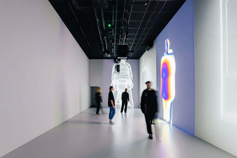 Recorriendo la galería de Signal Space