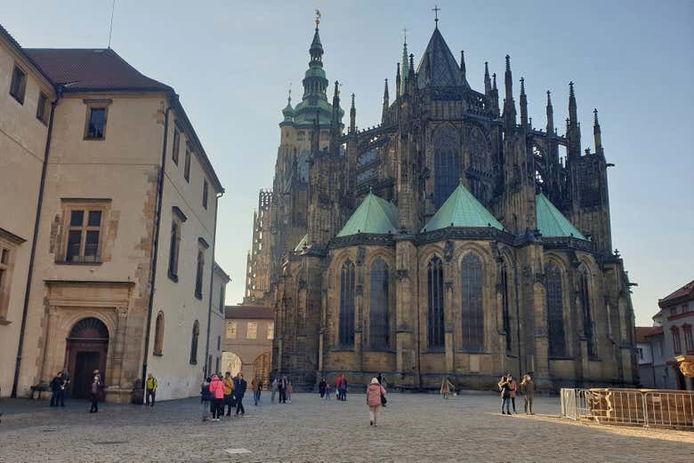 Admiring St. Vitus Cathedral's east façade