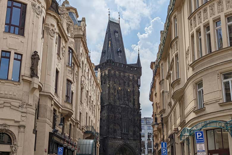 Veremos muitos prédios antigos