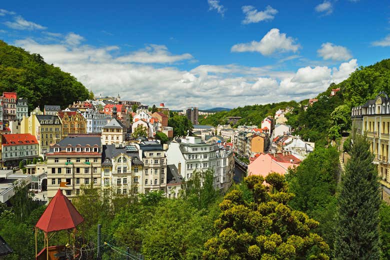Vue panoramique sur Karlovy Vary