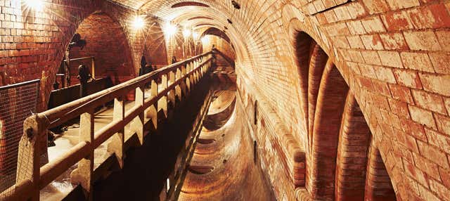 Tour pelos subterrâneos de Praga