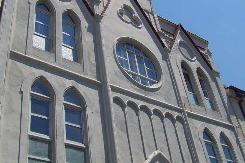 Detalles de una iglesia en Bitola