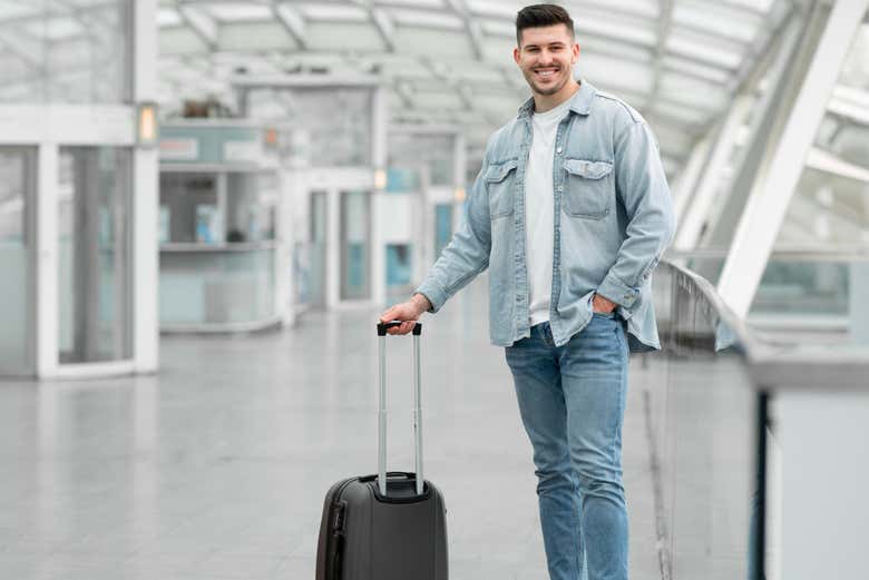 Esperando el autobús para ir al centro de Skopje