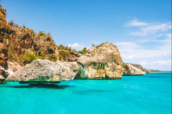 Excursión a Bahía de las Águilas y la Laguna de Oviedo