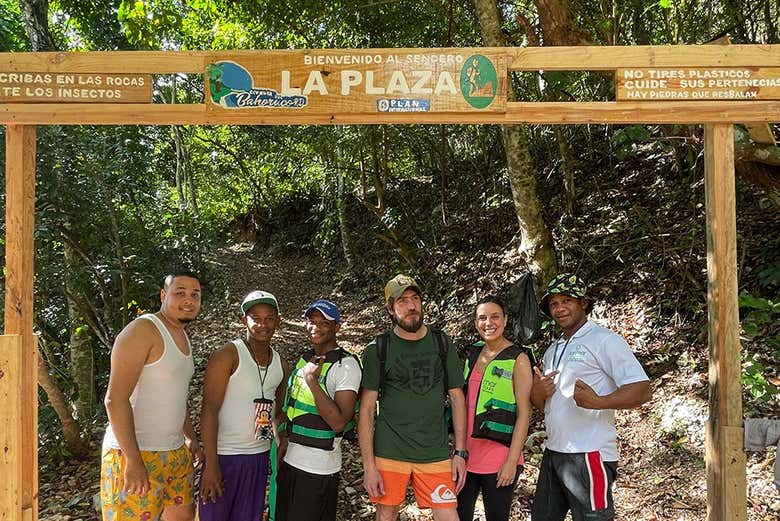 Foto di gruppo nel Balneario La Plaza