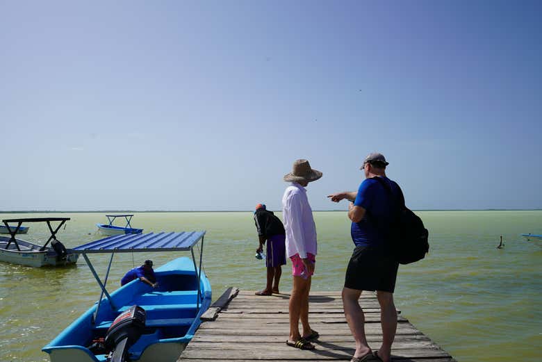 Pronti a salire sul motoscafo