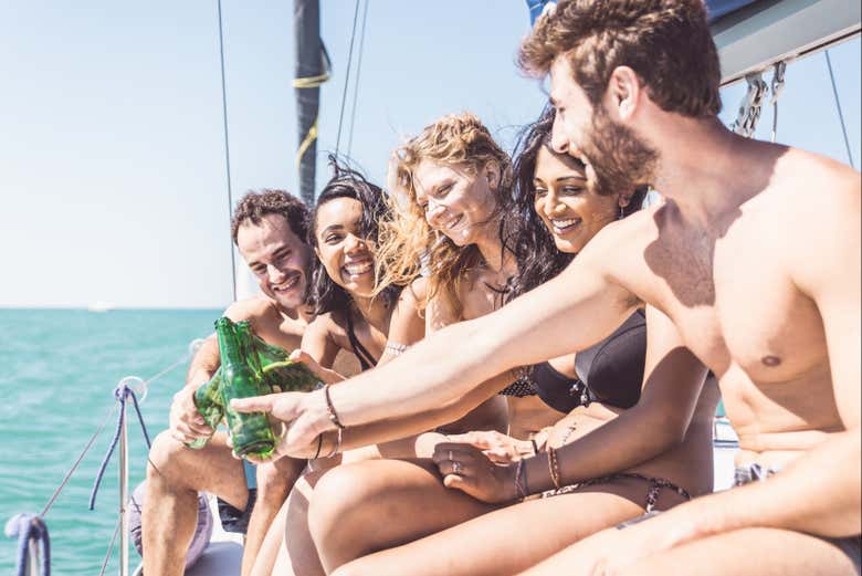 Amusez-vous sur le catamaran