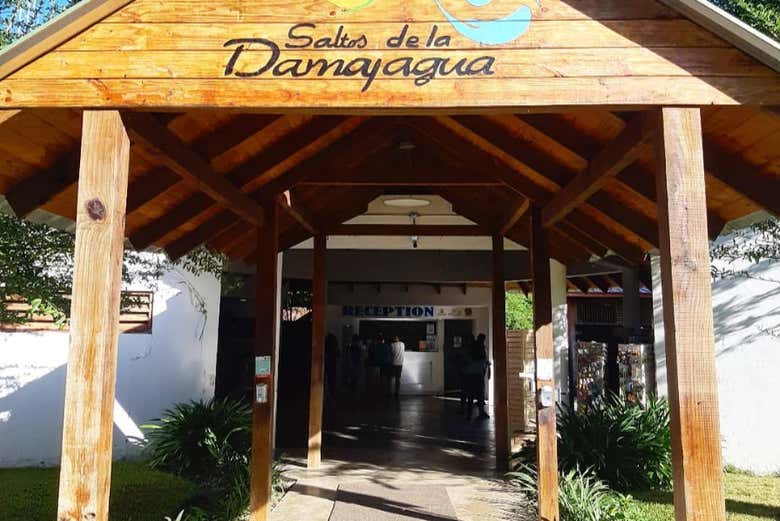 Entrada a los Charcos de Damajagua