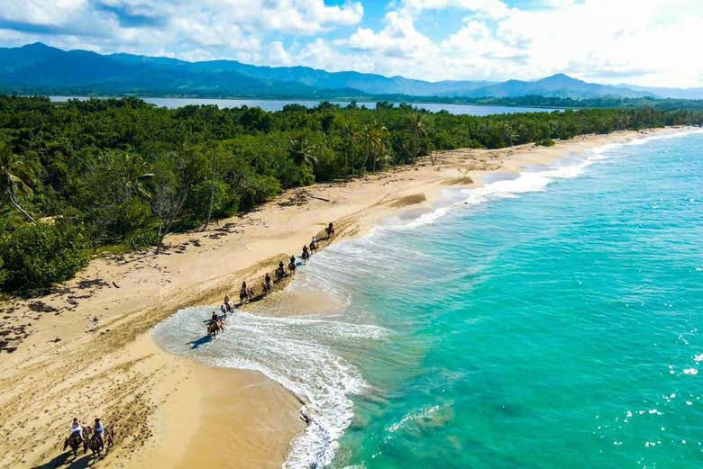 Panoramica della spiaggia Esmeralda