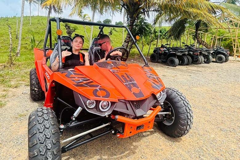 Todo listo para la ruta en buggy