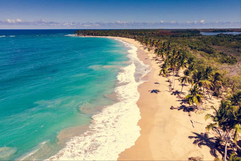 Vista aérea de la playa de El Limón