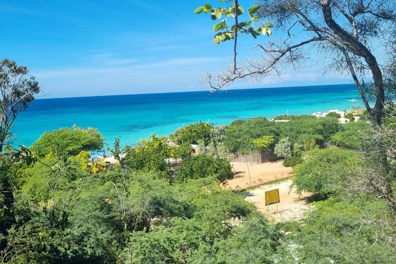 La vista dal belvedere di Bahía de las Águilas