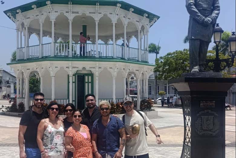 Parque Central Independencia a Puerto Plata