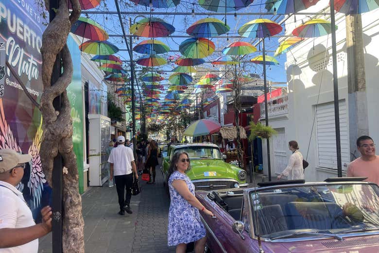 Calle de las Sombrillas en Puerto Plata