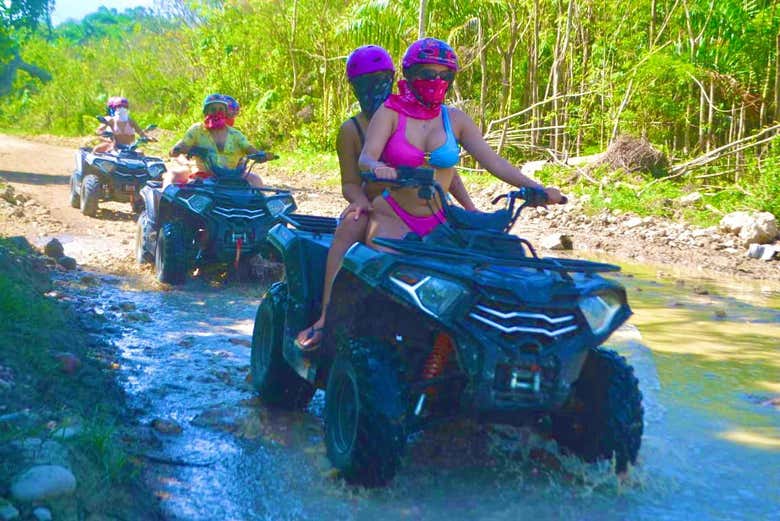 Recorreréis senderos rurales de Puerto Plata