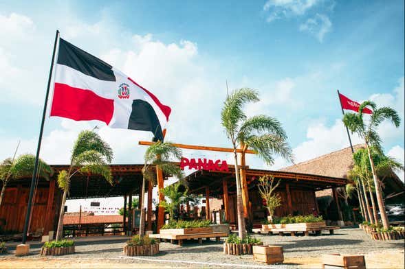 Entrada a Panaca Punta Cana + Travesía World Show + Transporte
