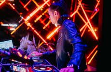 Festa na discoteca Tropicalia