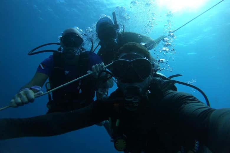 Descending to the seabed of the Caribbean