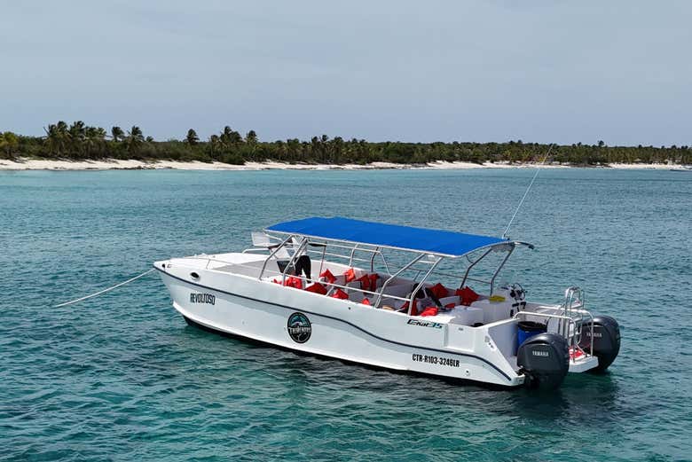 Lancha rápida donde te llevará al viaje de tu vida!