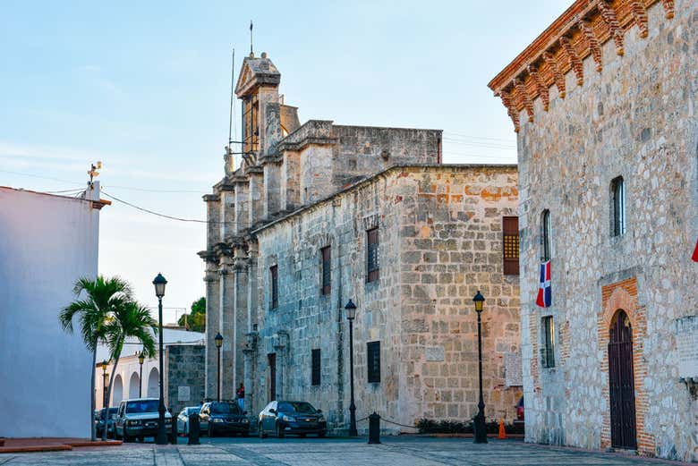 Museo de las Casas Reales y Panteón de la Patria