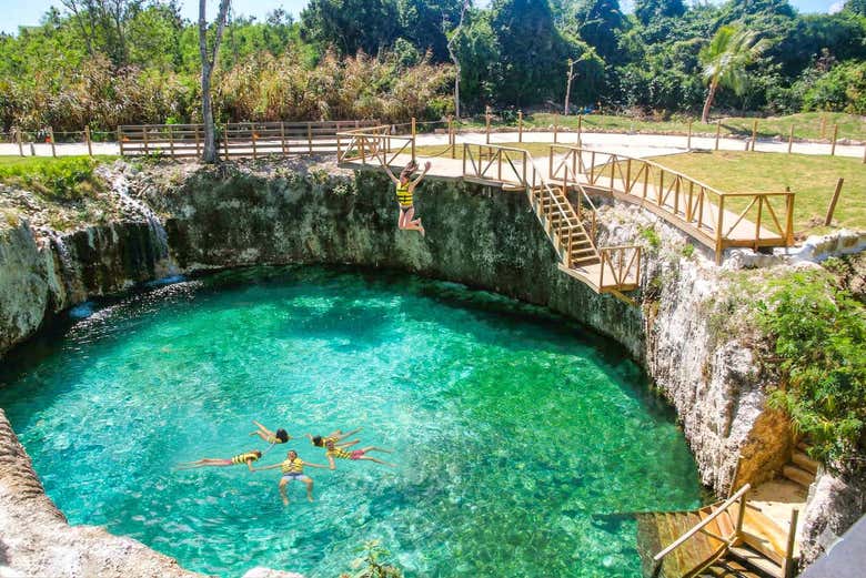Cenote Abismo Zafiro