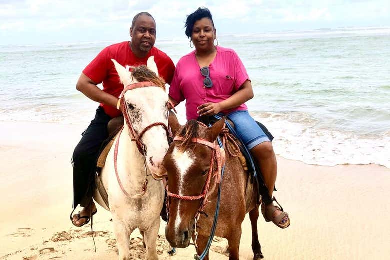 Paseo a caballo en pareja