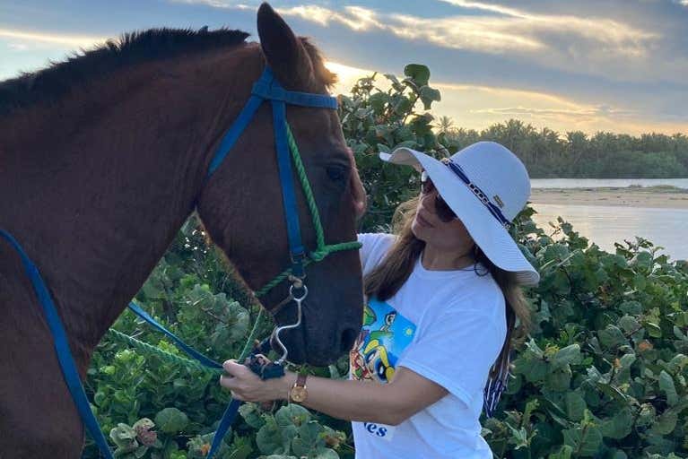 Saludando a nuestros compañeros equinos