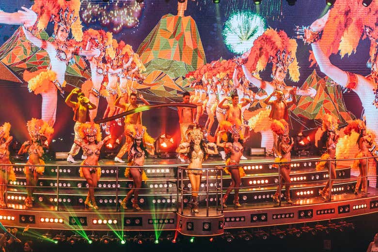 Show de música e dança Samba