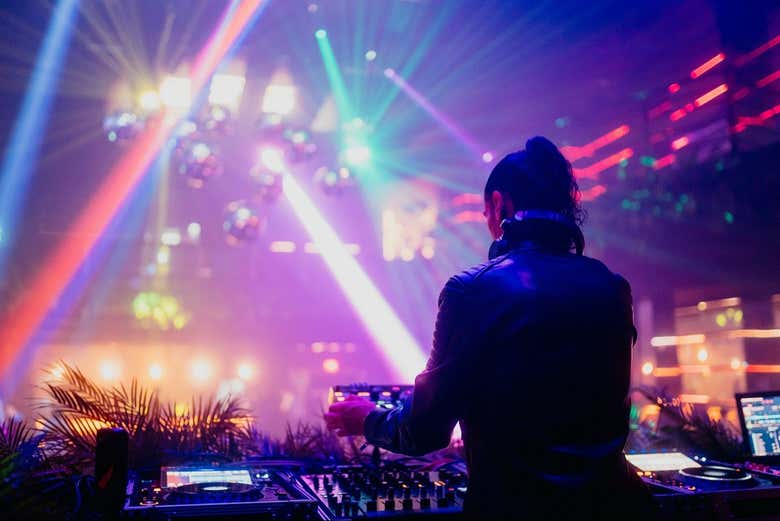 Música de DJ é um dos pontos fortes da Tropicália