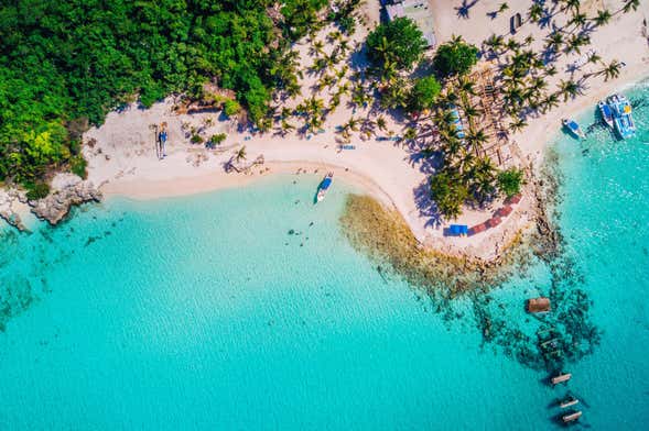 Tour pelas praias de ilha Saona